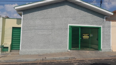 EXCELENTE CASA PARA LOCAÇÃO - SANTA CECILIA