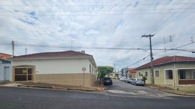 EXCELENTE CASA PARA LOCAÇÃO