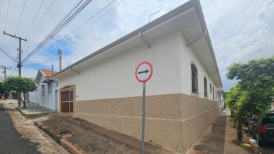 EXCELENTE CASA PARA LOCAÇÃO