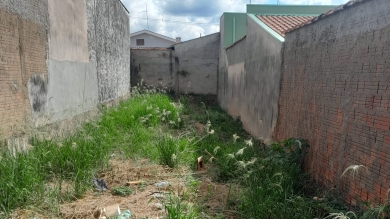 TERRENO A VENDA - PROJETO CEM