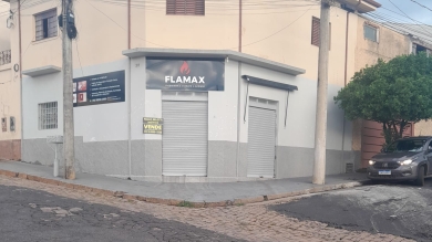 CASA COM PONTO COMERCIAL PARA VENDA - MOCOQUINHA