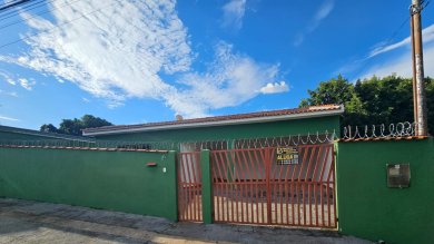 CASA PARA LOCAÇÃO - JARDIM CHICO PISCINA