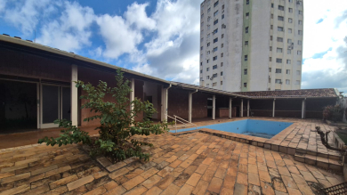 CASA PARA VENDA - CENTRO