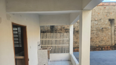 CASA PARA LOCAÇÃO - NELSON NIERO