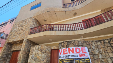 CASARÃO PARA VENDA - CENTRO