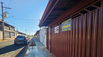 CASA PARA VENDA - NENÊ PEREIRA LIMA