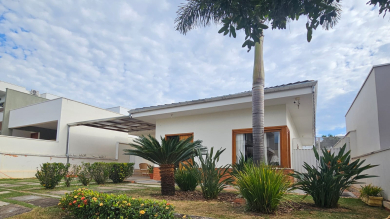 CASA PARA LOCAÇÃO - BAIRRO JARDIM DAS PAINEIRAS
