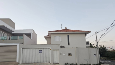 CASA PARA LOCAÇÃO - JARDIM LAVÍNIA