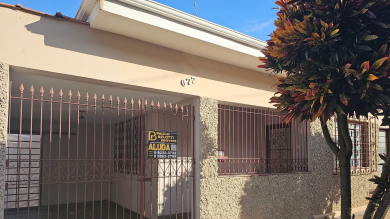 CASA PARA LOCAÇÃO - CENTRO
