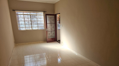 CASA PARA LOCAÇÃO - CENTRO