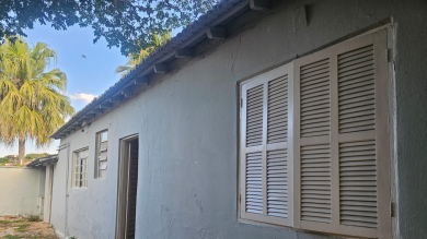 CASA PARA LOCAÇÃO - CENTRO